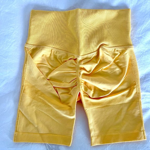 MAYROUND Seamless High Rise Yellow Bike Shorts - Picture 2 of 6